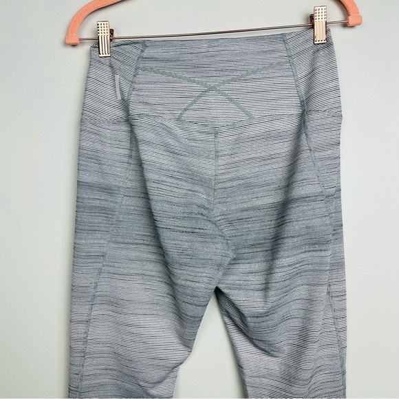 Zella Women's Gray Workout Leggings Size Medium - Picture 4 of 6